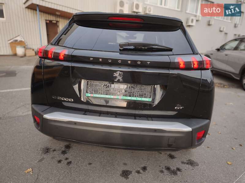 Внедорожник / Кроссовер Peugeot e-2008 2021 в Киеве