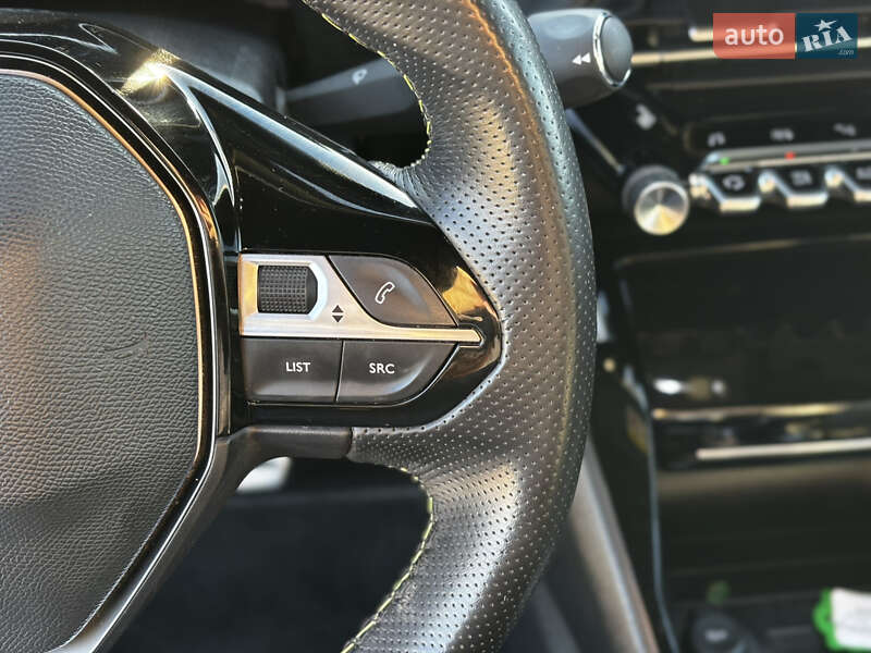 Внедорожник / Кроссовер Peugeot e-2008 2021 в Львове