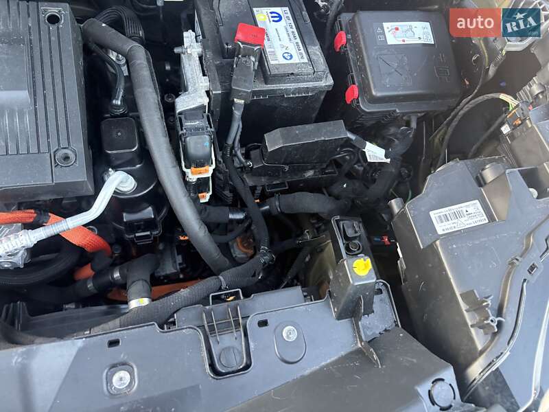 Позашляховик / Кросовер Peugeot e-2008 2021 в Львові