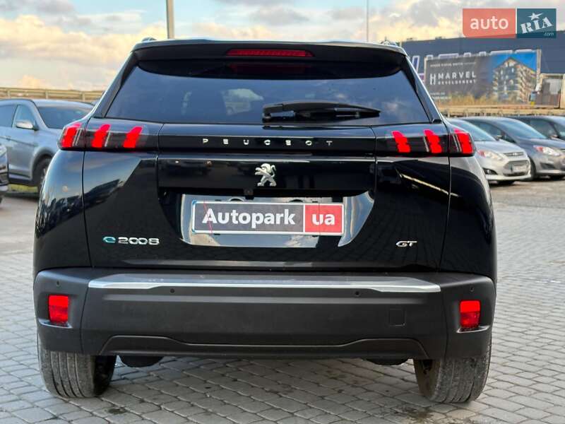 Позашляховик / Кросовер Peugeot e-2008 2021 в Львові