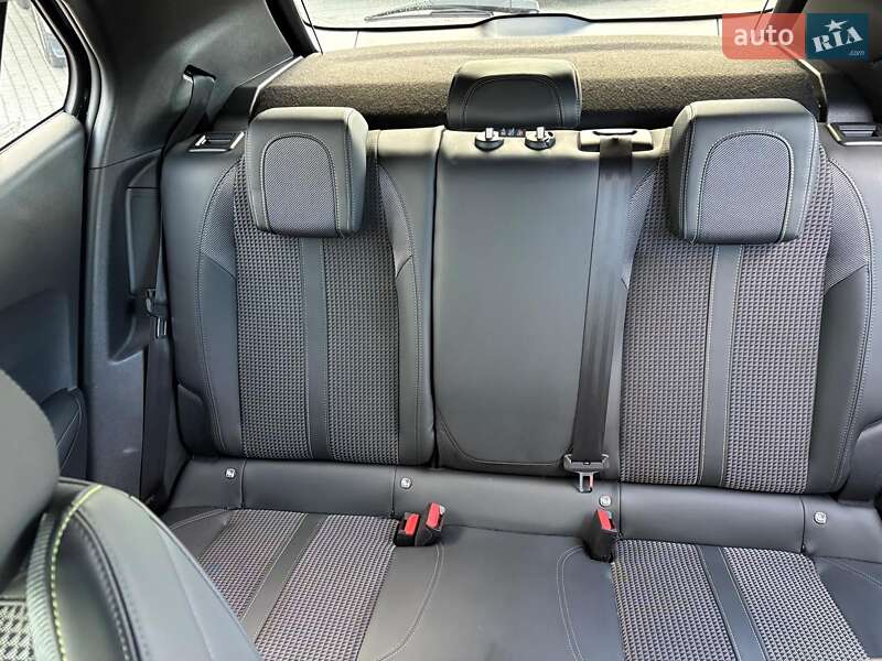 Позашляховик / Кросовер Peugeot e-2008 2021 в Львові