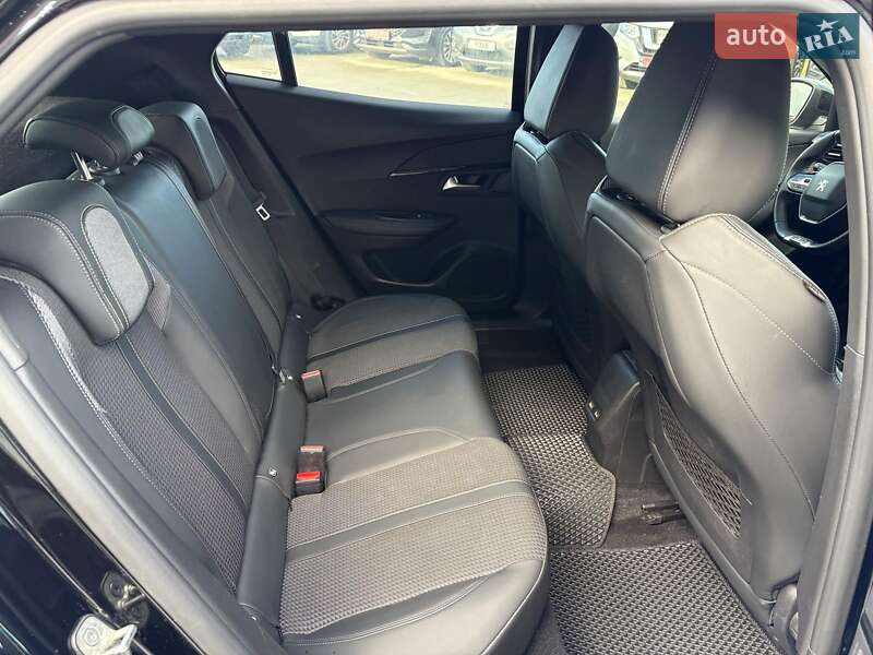 Позашляховик / Кросовер Peugeot e-2008 2021 в Львові