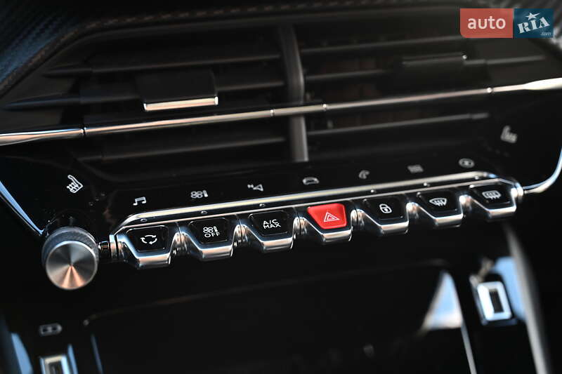 Внедорожник / Кроссовер Peugeot e-2008 2021 в Львове