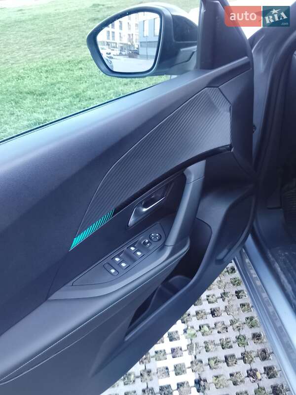 Внедорожник / Кроссовер Peugeot e-2008 2023 в Львове фото 8 Внедорожник / Кроссовер Peugeot e-2008 2023 в Львове