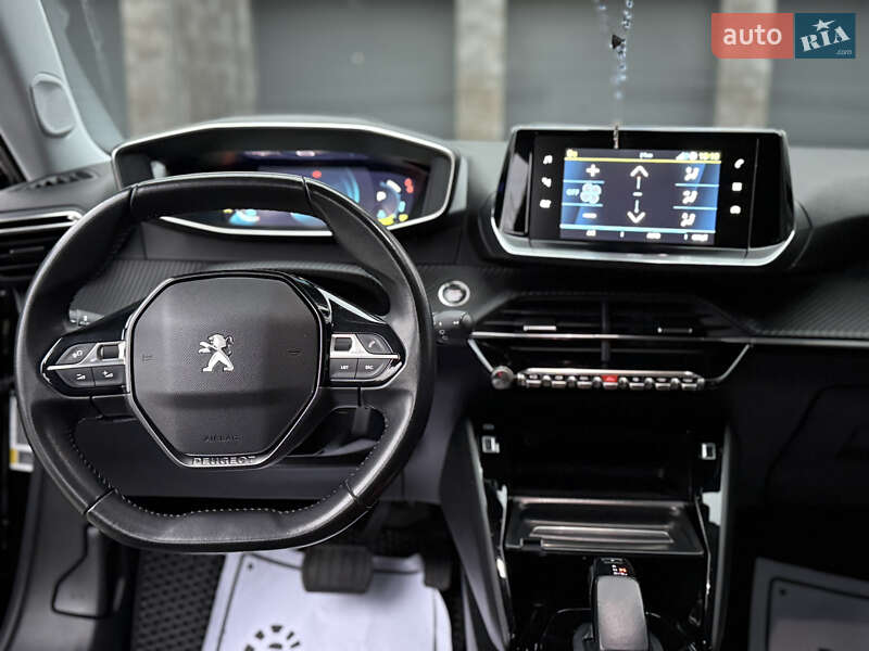 Внедорожник / Кроссовер Peugeot e-2008 2021 в Дрогобыче