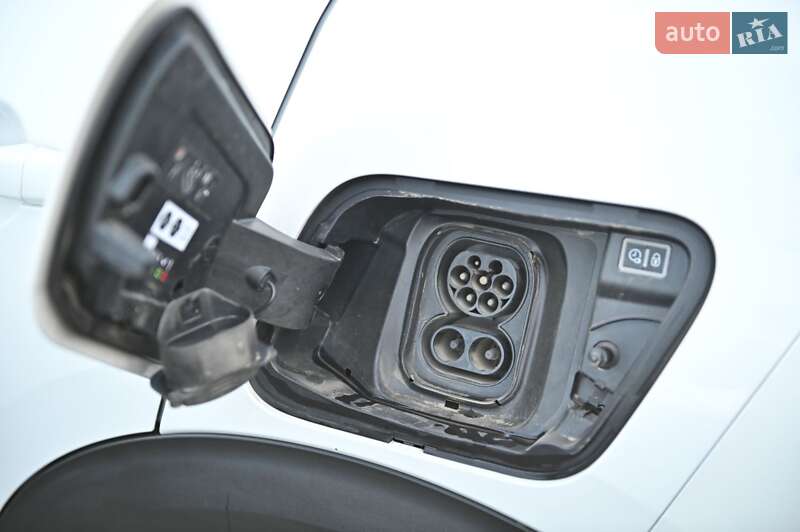 Внедорожник / Кроссовер Peugeot e-2008 2021 в Ровно