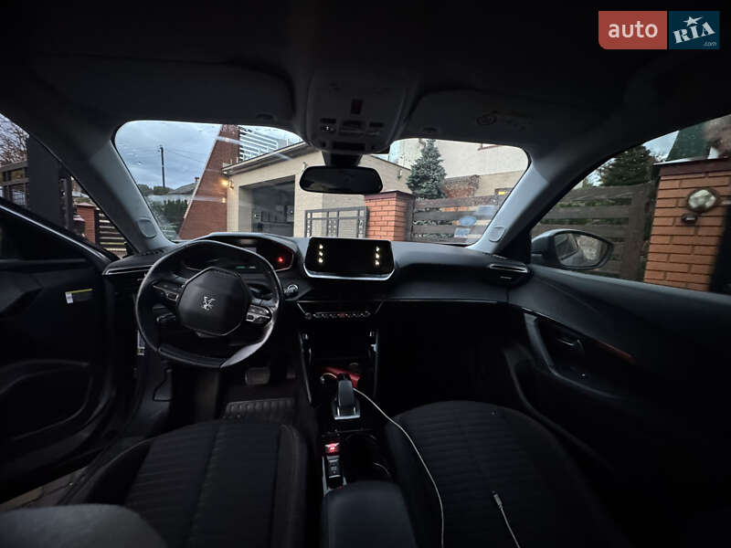 Позашляховик / Кросовер Peugeot e-2008 2021 в Львові
