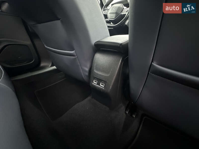 Внедорожник / Кроссовер Peugeot e-2008 2020 в Ровно фото 49 Внедорожник / Кроссовер Peugeot e-2008 2020 в Ровно