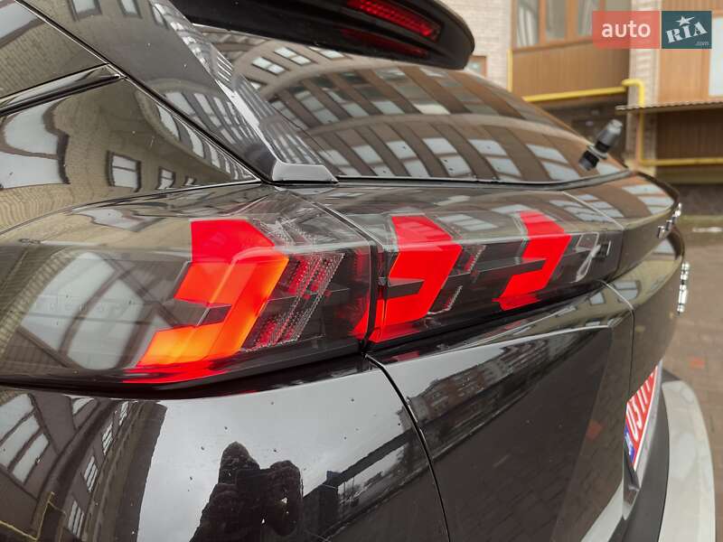 Внедорожник / Кроссовер Peugeot e-2008 2021 в Тернополе