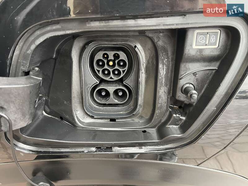 Внедорожник / Кроссовер Peugeot e-2008 2021 в Тернополе