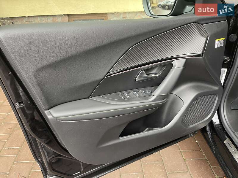 Внедорожник / Кроссовер Peugeot e-2008 2021 в Тернополе