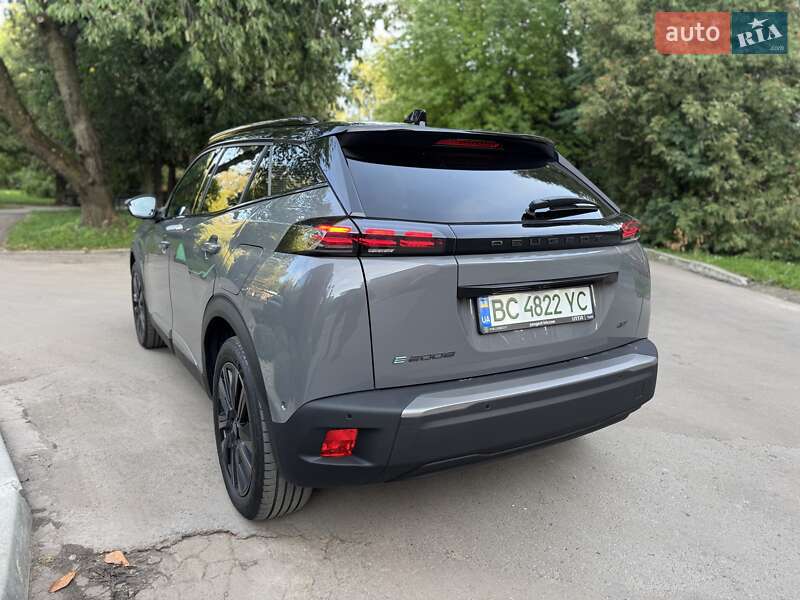 Внедорожник / Кроссовер Peugeot e-2008 2024 в Львове