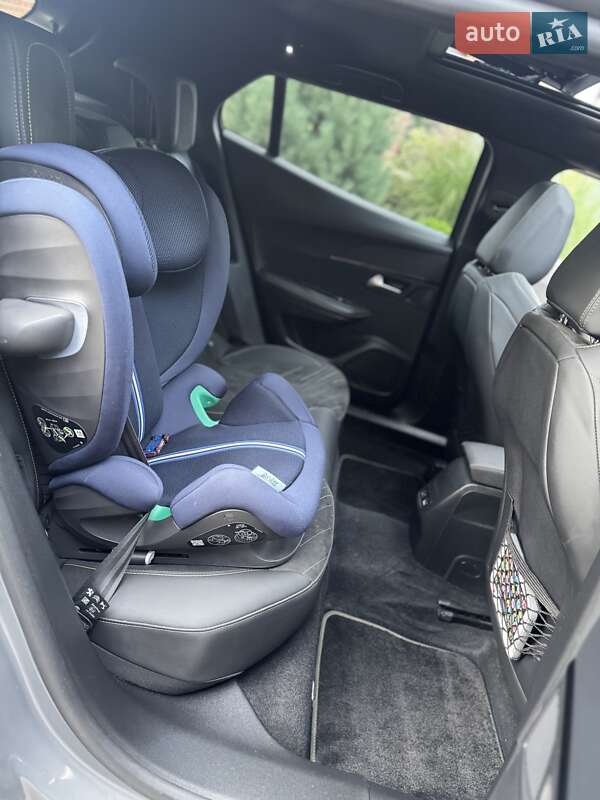 Внедорожник / Кроссовер Peugeot e-2008 2024 в Львове