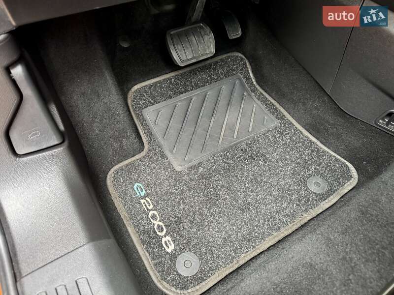 Внедорожник / Кроссовер Peugeot e-2008 2021 в Дрогобыче фото 43 Внедорожник / Кроссовер Peugeot e-2008 2021 в Дрогобыче