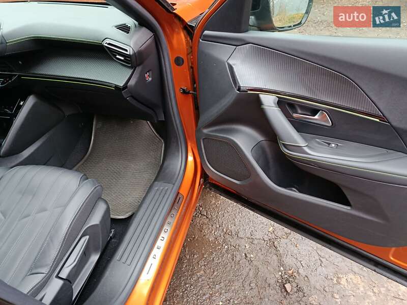 Внедорожник / Кроссовер Peugeot e-2008 2020 в Дубно