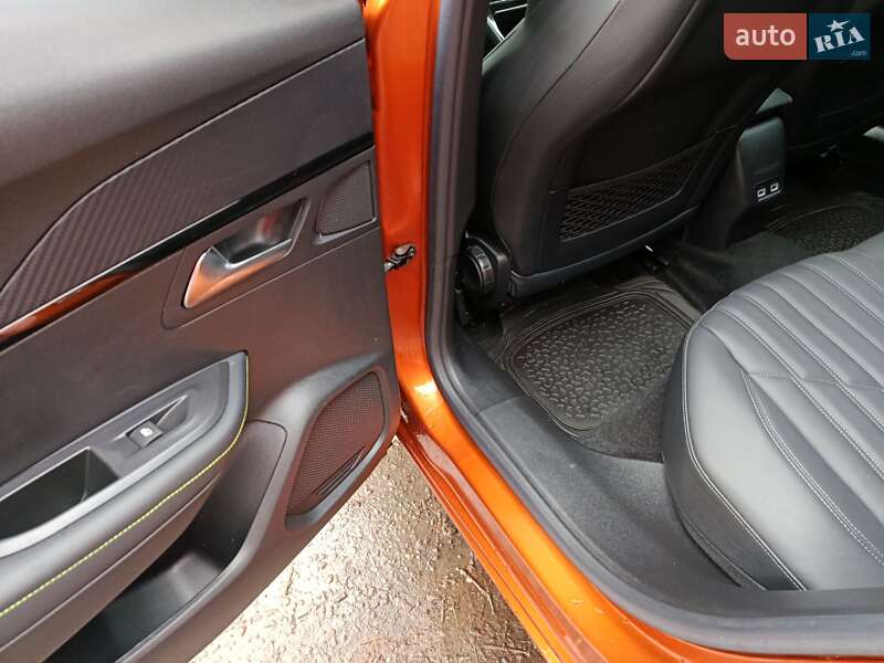 Внедорожник / Кроссовер Peugeot e-2008 2020 в Дубно