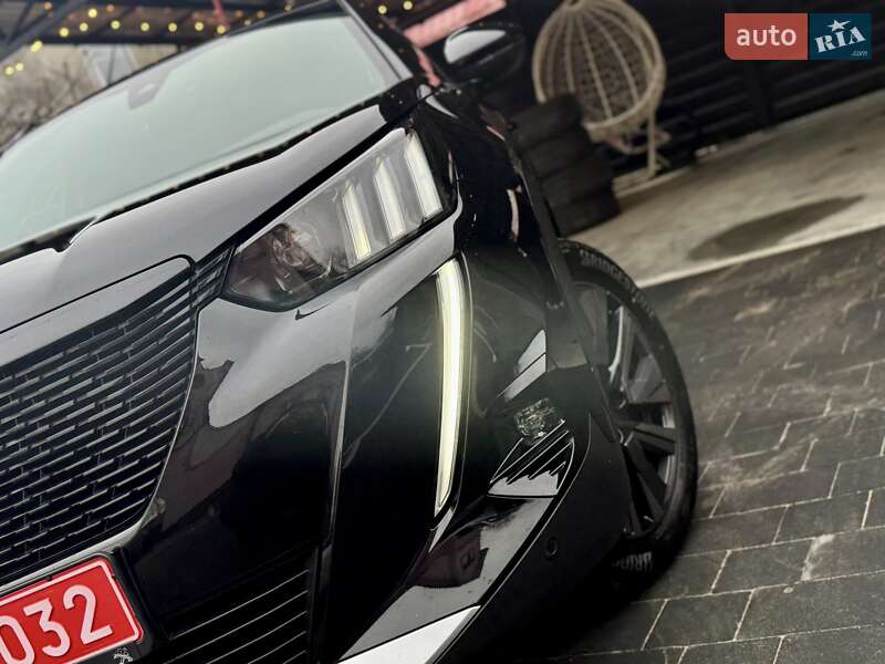 Внедорожник / Кроссовер Peugeot e-2008 2020 в Дрогобыче