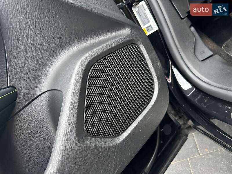 Внедорожник / Кроссовер Peugeot e-2008 2020 в Дрогобыче