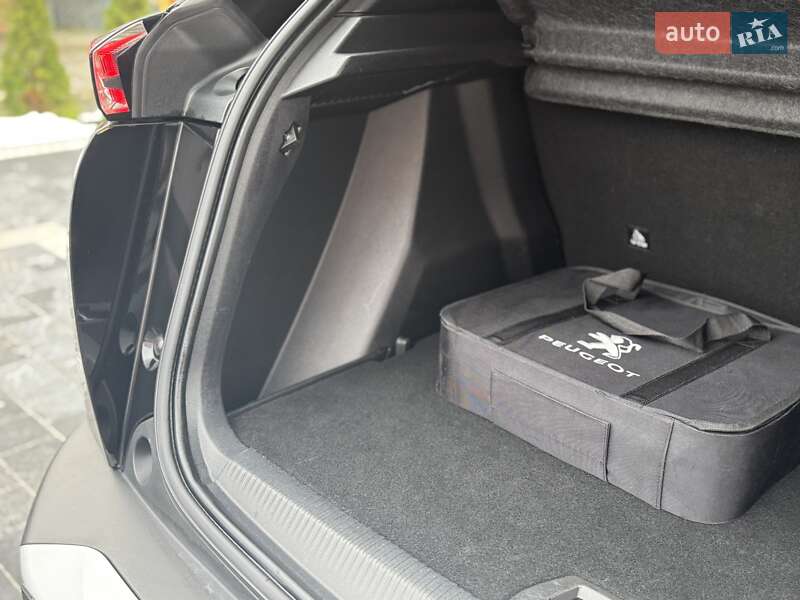 Внедорожник / Кроссовер Peugeot e-2008 2020 в Дрогобыче