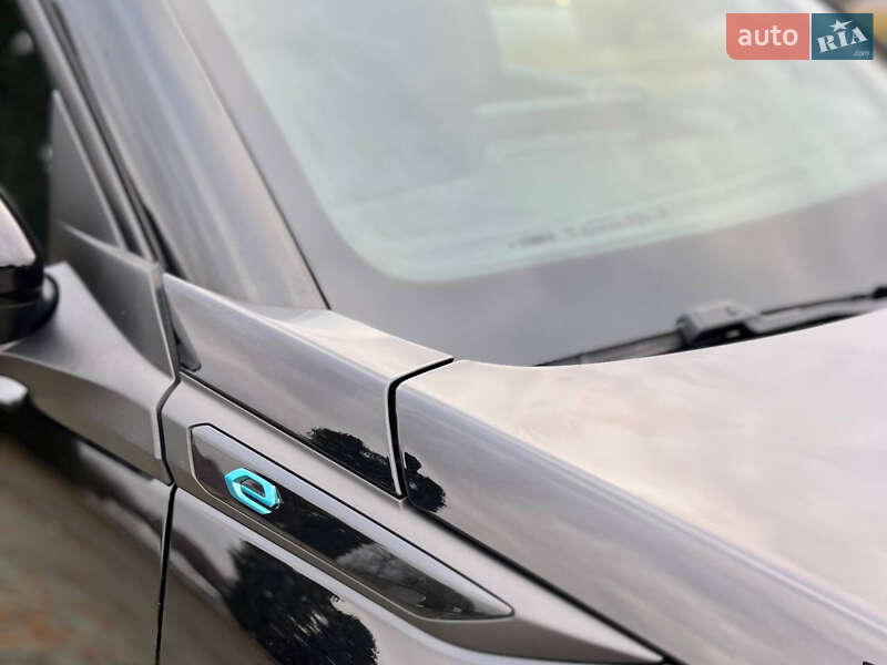 Внедорожник / Кроссовер Peugeot e-2008 2022 в Ровно