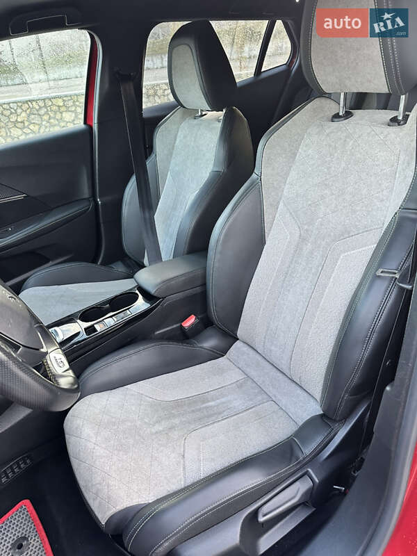 Внедорожник / Кроссовер Peugeot e-2008 2021 в Волочиске