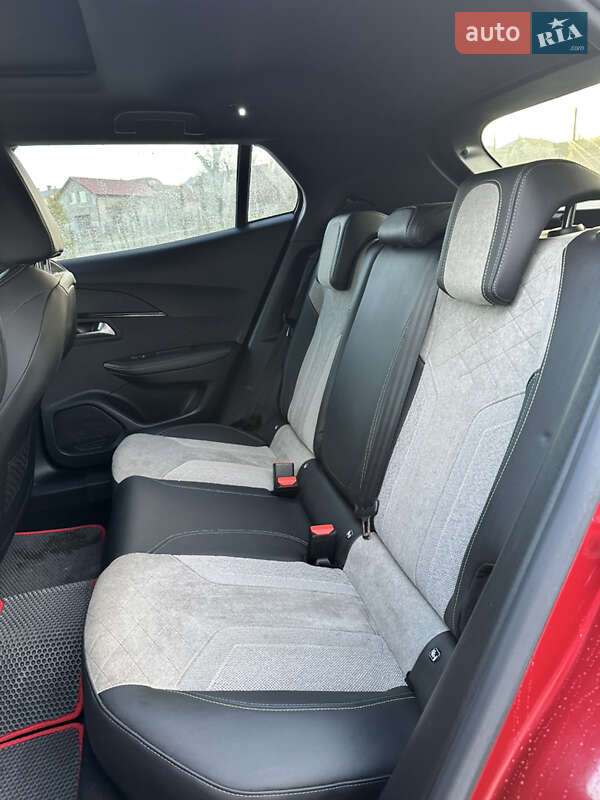 Внедорожник / Кроссовер Peugeot e-2008 2021 в Волочиске