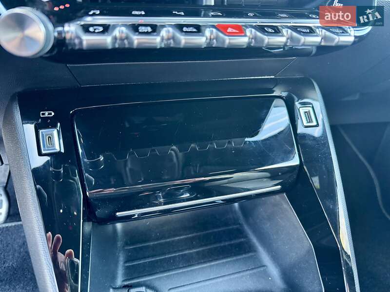 Позашляховик / Кросовер Peugeot e-2008 2020 в Дрогобичі фото 60 Позашляховик / Кросовер Peugeot e-2008 2020 в Дрогобичі