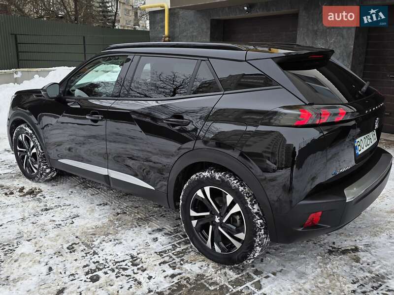 Внедорожник / Кроссовер Peugeot e-2008 2020 в Тернополе