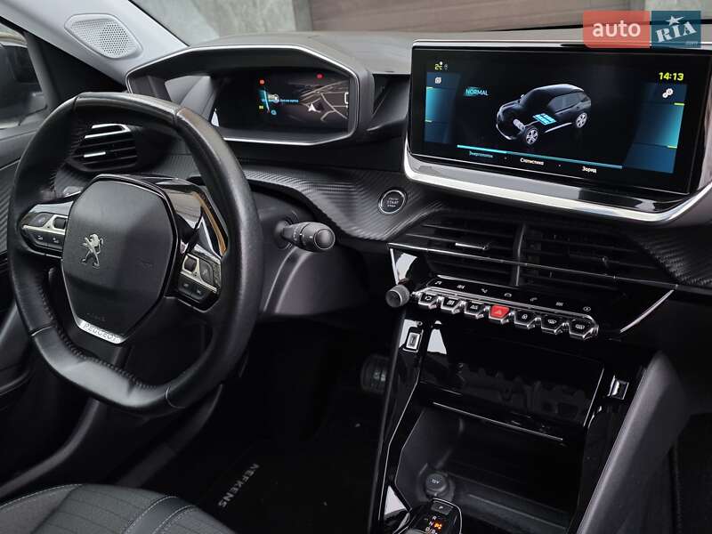 Внедорожник / Кроссовер Peugeot e-2008 2020 в Тернополе