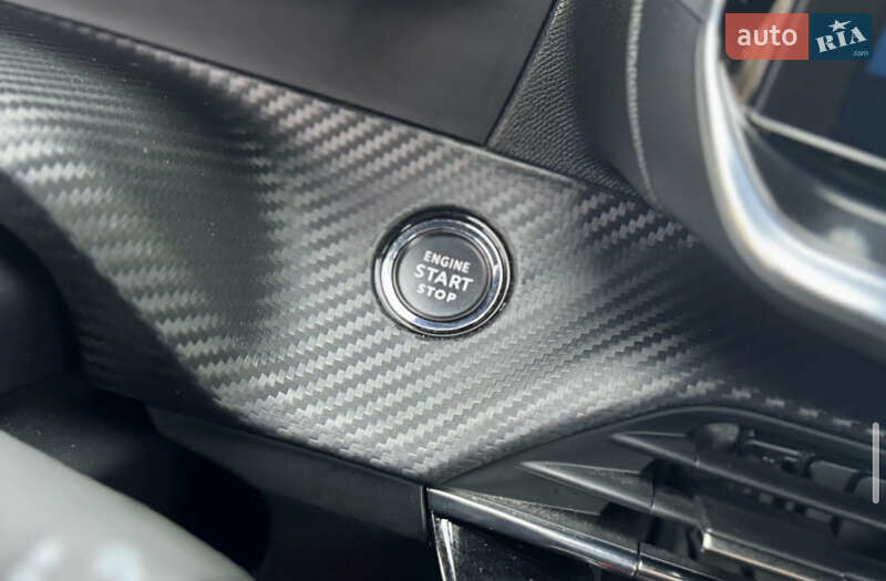 Позашляховик / Кросовер Peugeot e-2008 2020 в Луцьку