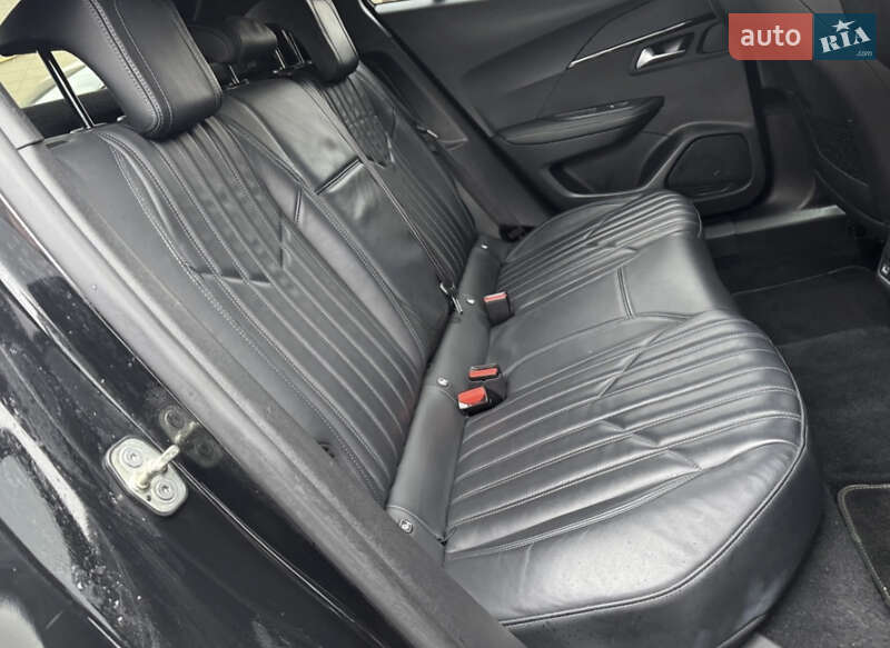 Позашляховик / Кросовер Peugeot e-2008 2020 в Луцьку