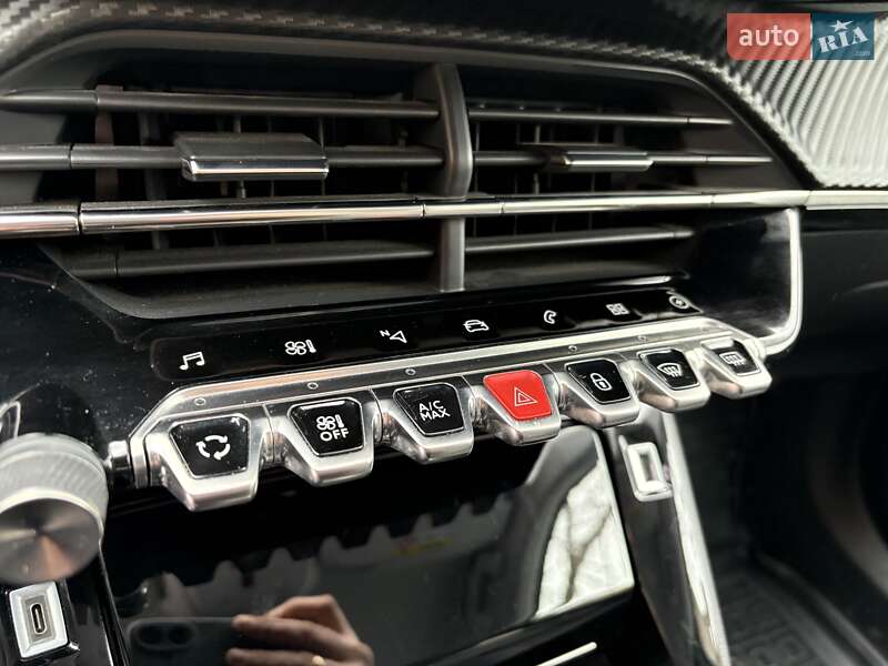 Внедорожник / Кроссовер Peugeot e-2008 2021 в Дрогобыче