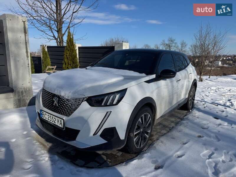 Внедорожник / Кроссовер Peugeot e-2008 2019 в Львове