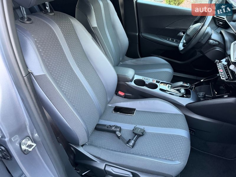 Внедорожник / Кроссовер Peugeot e-2008 2020 в Луцке