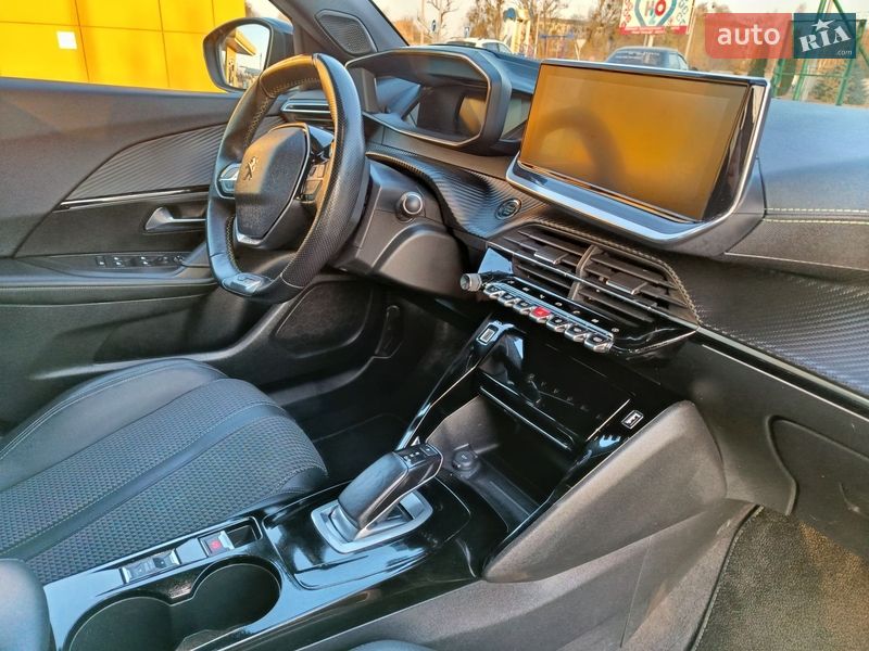 Внедорожник / Кроссовер Peugeot e-2008 2020 в Дубно