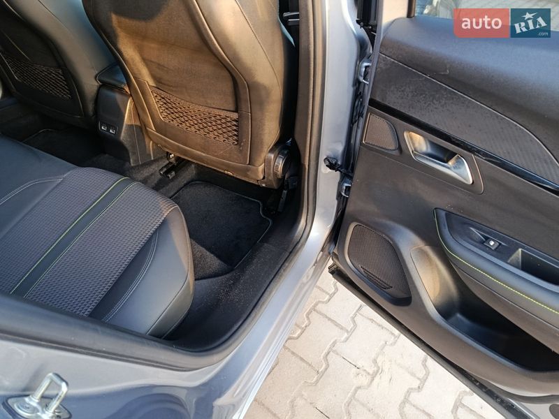 Внедорожник / Кроссовер Peugeot e-2008 2020 в Дубно