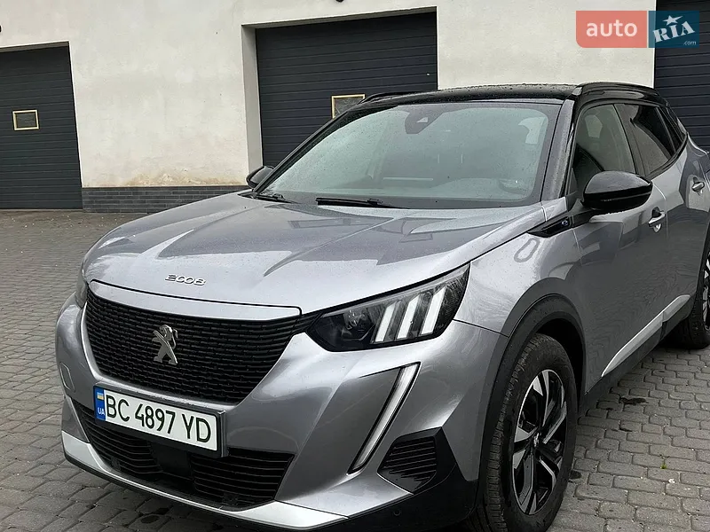 Peugeot e-2008