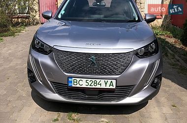Внедорожник / Кроссовер Peugeot e-2008 2021 в Львове