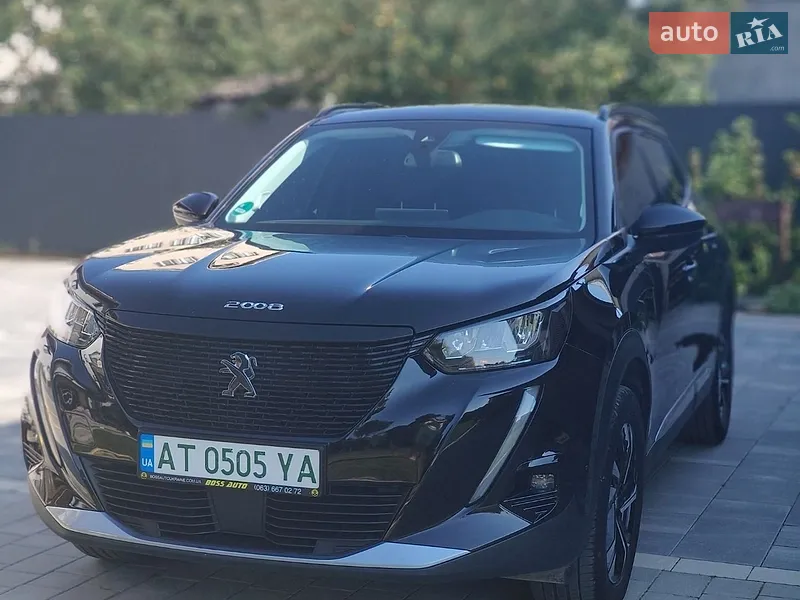 Peugeot e-2008