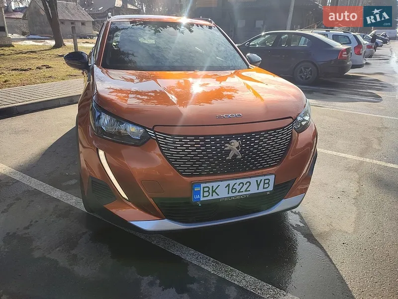 Peugeot e-2008
