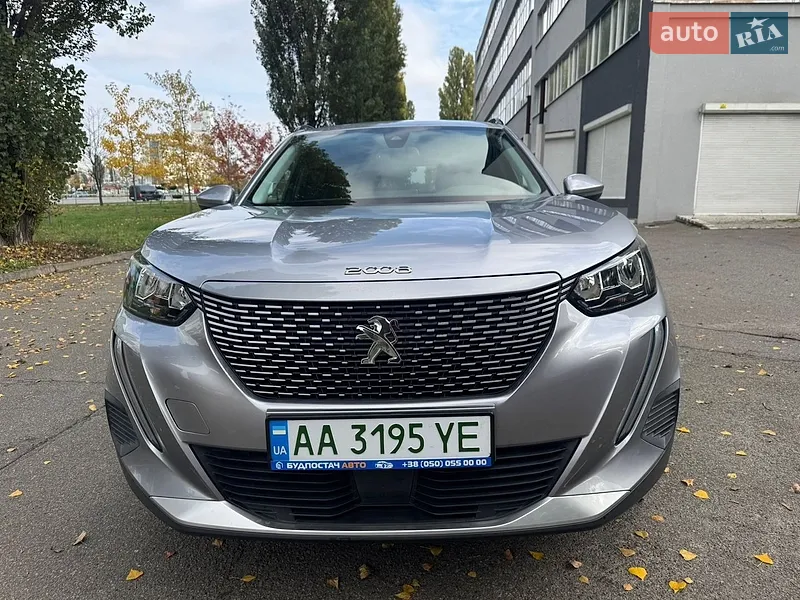Peugeot e-2008