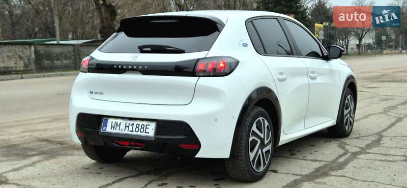 Хетчбек Peugeot e-208 2023 в Жовтих Водах