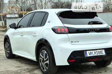 Хетчбек Peugeot e-208 2023 в Жовтих Водах