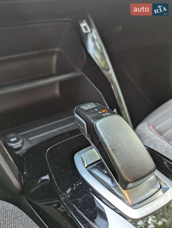 Хэтчбек Peugeot e-208 2021 в Немирове