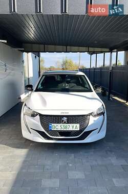 Хэтчбек Peugeot e-208 2022 в 