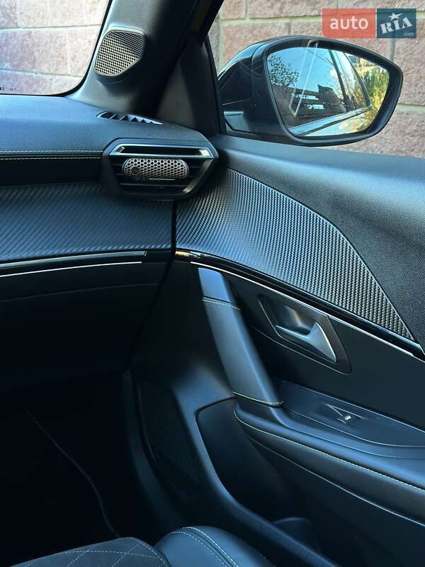 Хэтчбек Peugeot e-208 2021 в Ровно