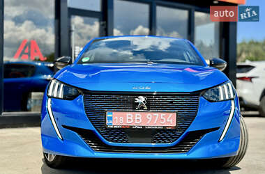 Хэтчбек Peugeot e-208 2023 в Киеве