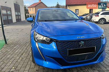 Хэтчбек Peugeot e-208 2021 в 