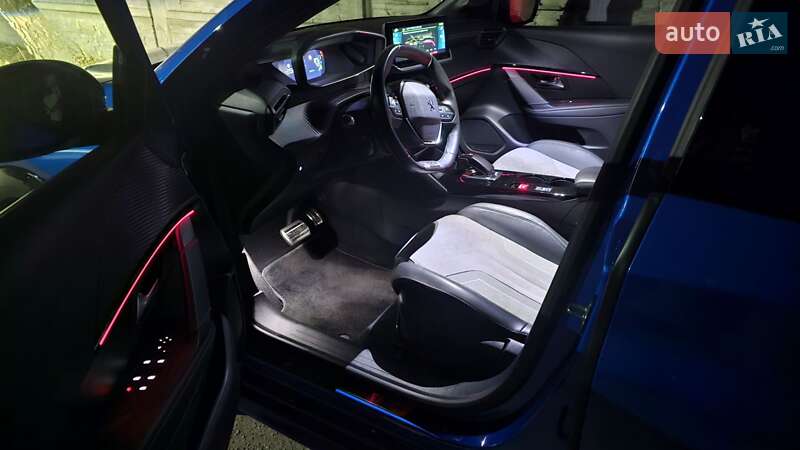 Хэтчбек Peugeot e-208 2021 в Ивано-Франковске