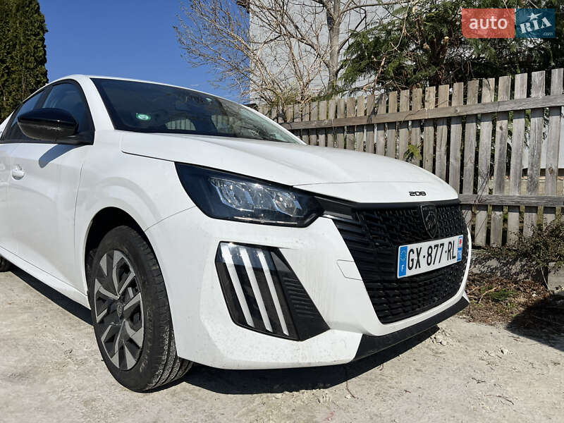 Peugeot e-208 2024